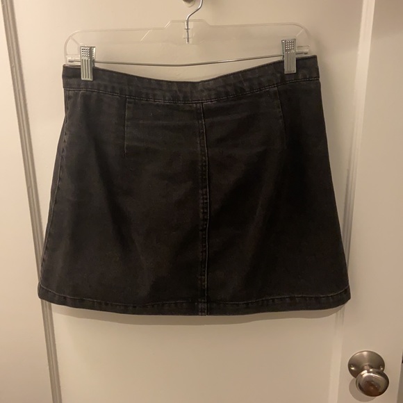 TopShop button up dark wash jean skirt - Picture 3 of 3